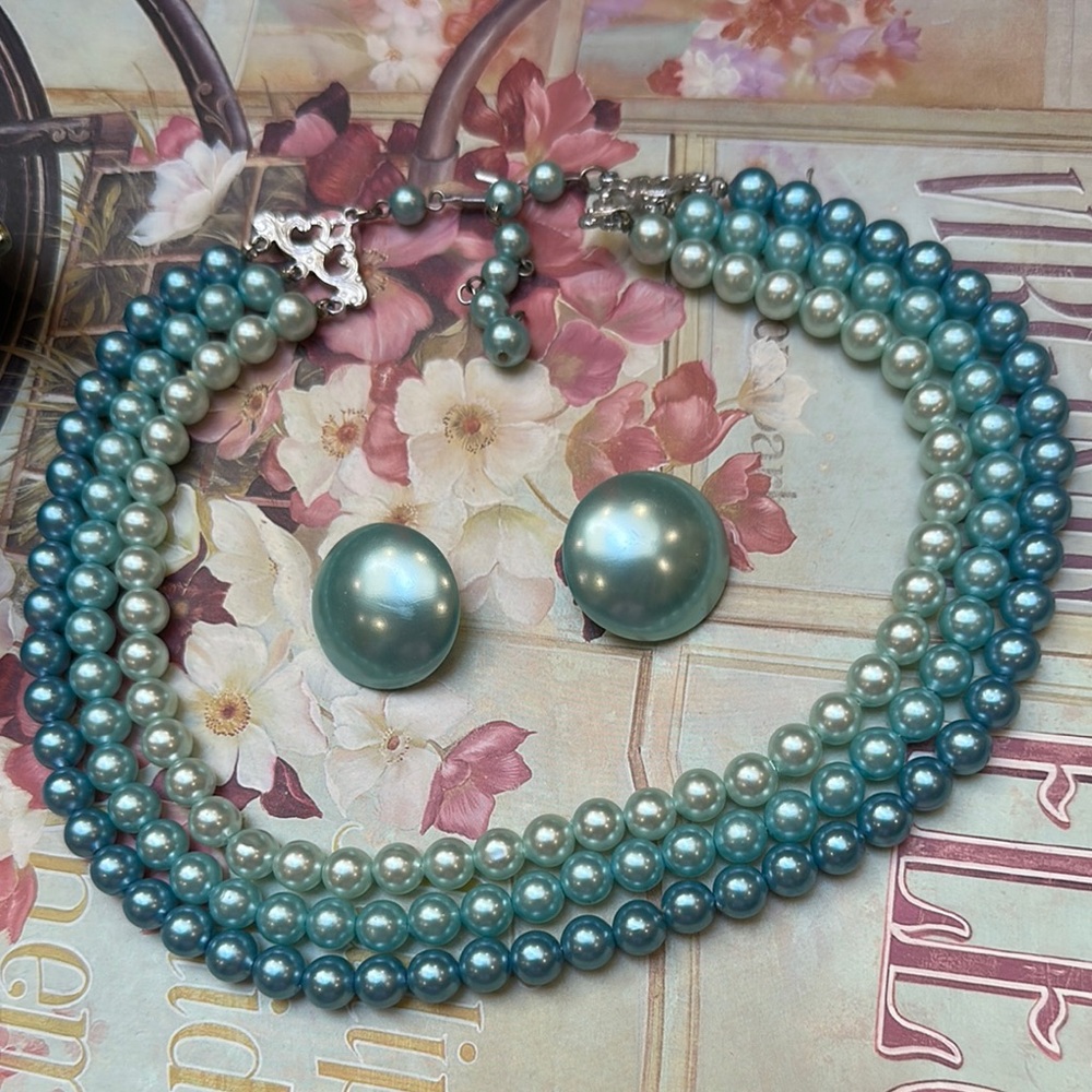 Made in Hong Kong Shaded of blue Faux Pearl Necklace Clip Earring Vintage Set